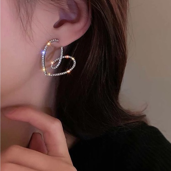 Cubic Zirconia Heart Earrings - Picture 3 of 6